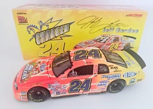 1999 ACTION 1/18 JEFF GORDON #24 DUPONT NASCAR RACERS SPECIAL PAINT SCHEME - Picture 1 of 11