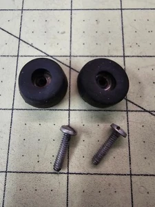 Heathkit SB-310 Short Wave Radio Parts Rear Rubber Feet and Screws - Picture 1 of 4