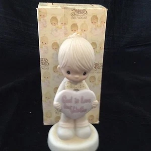 Vintage 1981 Precious Moments God Is Love Dear Valentine Figurine With Box - Picture 1 of 12