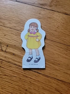Board Game Parts: MB LITTLEST PET SHOP 1993 Replacement Piece Yellow Girl Pawn - Picture 1 of 1