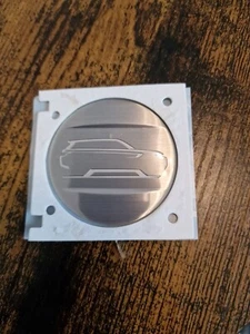 New Genuine LAND ROVER RANGE ROVER SPORT Pillar + Rear Logo Badge (LR066771) - Picture 1 of 2