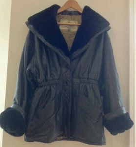 80s Black Leather Batwing Synch Waist Jacket/Coat True Vintage Fur Collar - Picture 1 of 11
