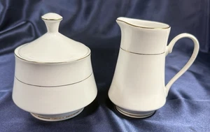 Tienshan "Classic Gold" Fine China Sugar Bowl with a Lid and a Creamer Vintage - Picture 1 of 9