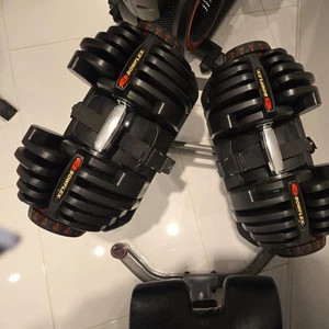 41KG EACH 2 x BOWFLEX 1090 DUMBBELLS ADJUSTABLE 4 to 41 KGS / 90LBS DUMBELLS ... - Picture 1 of 15