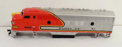 HO SCALE / SANTA FE / DIESEL LOCOMOTIVE #4015 / SHELL / CENTER WEIGHT / PART #69 - Image 1 of 4