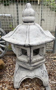 Concrete Garden Lantern Ornament Pagoda Chinese Japanese Lantern Large 80 cm - Picture 1 of 1