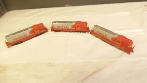 Tyco	Santa Fe 2654 3 Piece Ho Non Powered Diesels - Picture 1 of 8