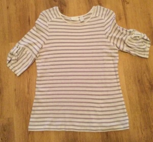Top Chico's lavanda y blanco a rayas talla 1 con mangas enrollables y con botones ¡Lindo! - Imagen 1 de 6