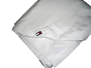TOMMY HILFIGER GRAY & WHITE OXFORD STRIPES (1) QUEEN FLAT SHEET 90X102 - Picture 1 of 4