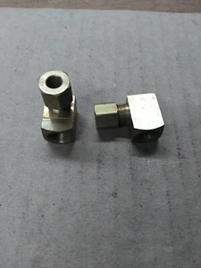 (2) 370-04-02 Brass Compression 90° Elbow 1/4" OD Tube to Female 1/8 NPT - Picture 1 of 1