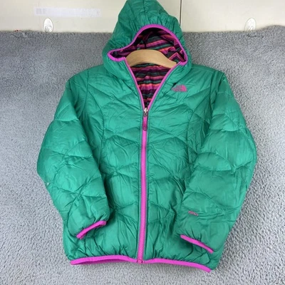 Abrigo acolchado The North Face para niñas 14/16 reversible a rayas verdes con capucha 550 Foto 1 de 4