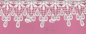 NEU WEISS 2 3/8 ZOLL FALLENDES PEDAL DESIGN VENISE LACE Tri - Bild 1 von 2