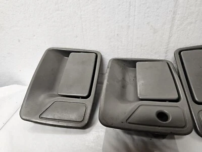 Juego de manijas de puerta exterior - doble cabina Ford F250 2000 Foto 1 de 4