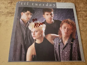 AIMEE MANN AUTOGRAPHED 1980s EXCELLENT 'Til Tuesday Voices Carry SLEEVE ONLY 45 - Picture 1 of 2
