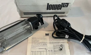 Vintage Lowel Tota Light T1-10 W/ Cord, Manuals, & Box - Tested & Works! - Picture 1 of 24