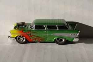 1957 CHEVY NOMAD CAR DIECAST-1/64-GREEN-GOOD-LOOSE-HOOD OPENS-2000 CASTLINE - Picture 1 of 6