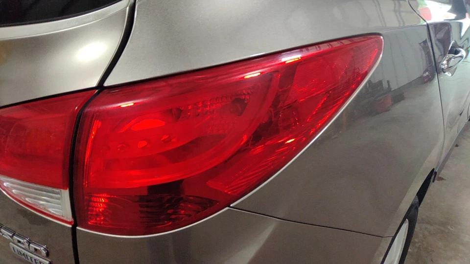 2010-2015 Hyundai Tucson RH пассажирский внешний задний фонарь задний фонарь OEM изящный! - Изображение 1 из 1