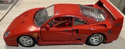Bburago Ferrari F40 Modellino Auto 1:18. Per Ricambi o Ripristino - Immagine 1 di 4