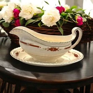 Johnson Bros England GUILDFORD MAROON Gravy Boat With Underplate Fleabite Good - Picture 1 of 15