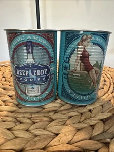 Deep Eddy Vodka - DIVE IN Pinup Girl - Set di 2 - TAZZE DI LATTA - Foto 1 di 8