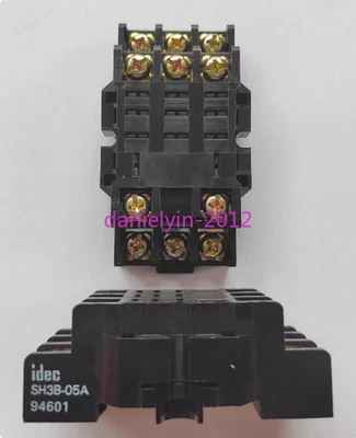 1Pcs New IDEC relay base SH3B-05A - Image 1 of 2