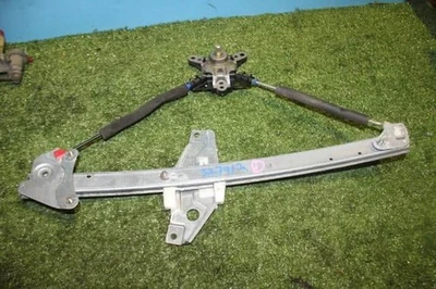 Regulador puerta delantera izquierda TOYOTA COROLLA 2000 6982012382 [Usado] [PA99407996] Foto 1 de 4