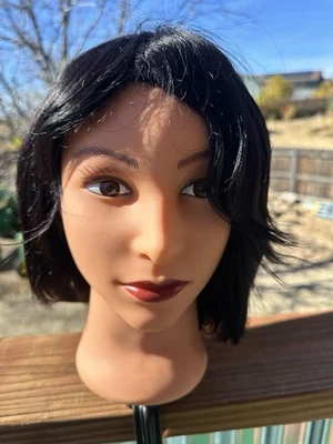100% Human Natural Color Short Wig - Image 1 of 4