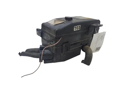 Scatola fusibili HYUNDAI TRAJET FO 912203A021 2.0 DIESEL 83kw 2005 27516665 - Immagine 1 di 4