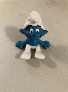 Figura Pitufo Sentado PVC Peyo De Colección Los Pitufos - Imagen 1 de 2
