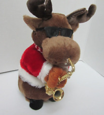 Moose w/ his Sax & sunglasses plays Santa Claus is coming to Town  SEE VIDEO