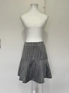 Review skirt 6 grey short in Excellent condition item5 - Picture 1 of 14