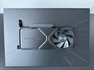 NVIDIA GeForce RTX 4070 SUPER 12GB Founders Edition (FE) - Photo 1/11