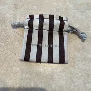 Small Henri Bendel Signature Stripe ring JEWELRY Drawstring Dust Bag earrings - Picture 1 of 2