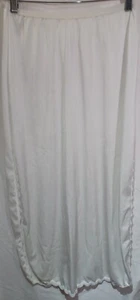 Full length Slip White Nylon and Lace Size Medium side slits - Foto 1 di 4