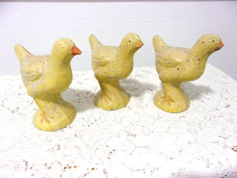 Vintage CHICK STATUE (Set/3) Painted Concrete CHICKEN Painted Bird Statue Garden Cover