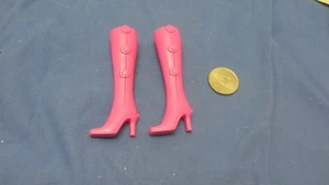 BARBIE PUPPE HOT PINK SCHNAPPSTIEFEL - Bild 1 von 2