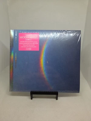 Coldplay Moon Music Eco CD with **SIGNED** Art Card  SEALED NEW - IN HAND 🔥 — 第 1/2 张图片