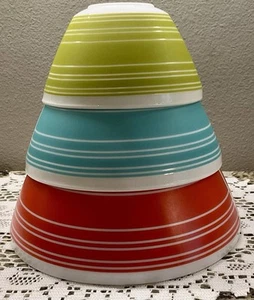 Vintage Charm Inspired By Pyrex "Memory Lane" 3-Piece Mixing Bowl Set - Picture 1 of 11