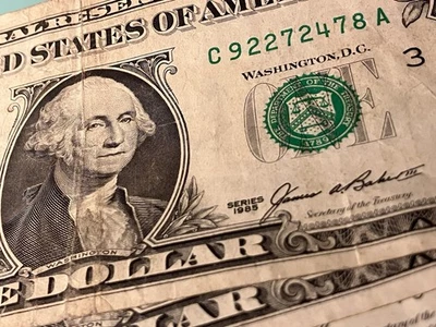 $1 1985 - Image 1 of 2