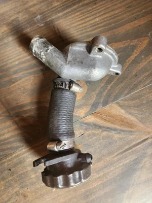 Honda Shadow VT750C 1983 cuello de relleno + cubierta termostática 19315-ME9-010 Foto 1 de 4