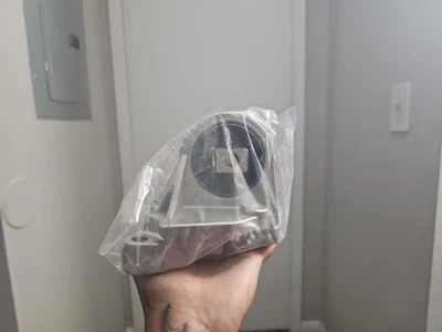 Upper Engine Motor Mount Bracket Support 8671633-9 for Volvo S80 XC90 - Image 1 of 4