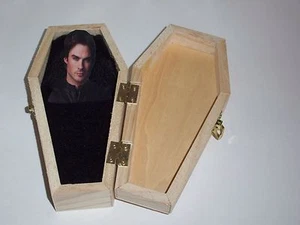 IAN SOMERHALDER The Vampire Diaries DAMON Vampire COFFIN Keepsake TRINKET BOX - Picture 1 of 1