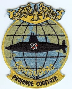 COMSUBPAC - Globo, delfines, submarino con símbolo nuclear - Parche - Gato No. C5467 - Imagen 1 de 1