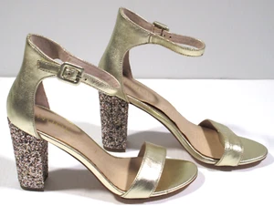 👠New NUDE FOOTWEAR Dakota Size 6 37 EU soft metallic gold glitter high heels - Picture 1 of 7