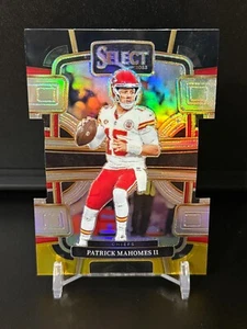 2023 Panini Select Concourse Black & Gold Prizm Die-Cut Patrick Mahomes II #49 - Picture 1 of 2