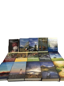 DAILY GUIDEPOSTS - LOT OF 15 - 2000-2013 & 2015 - HARDCOVER DAILY DEVOTIONALS - Picture 1 of 9