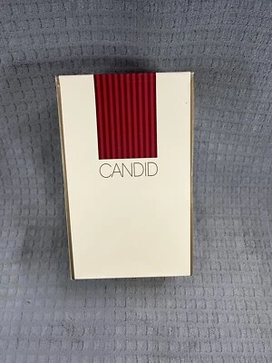 De Colección Avon Candid Set de Regalo Colonia Spray, Suavizante de Piel y Polvo Corporal Brillante Foto 1 de 4