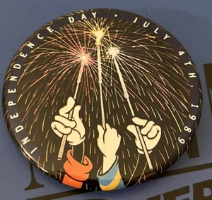 Walt Disney World MICKEY MOUSE 4th of July Independence DAY 1989 Cast Metal PIN - Picture 1 of 2