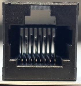 EDAC A00-108-260-450 Cat5 RJ45 R/Winkel PCB-Halterung kein Schild 50 STCK. - Bild 1 von 4