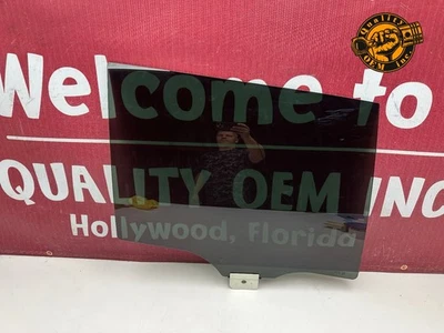 2019-26 BMW X7 REAR RIGHT PASSENGER SIDE DOOR LAMINATED WINDOW GLASS TINT OE 43k - Image 1 of 4